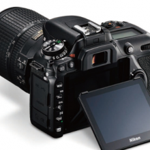 尼康 (Nikon) D7500 数码 单反相机套机 18-200f/3.5-5.6G ED VR 