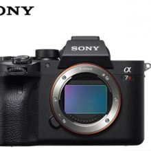 索尼（SONY）Alpha 7R IV 全画幅微单数码相机 单机身 画质旗舰 约6100万像素