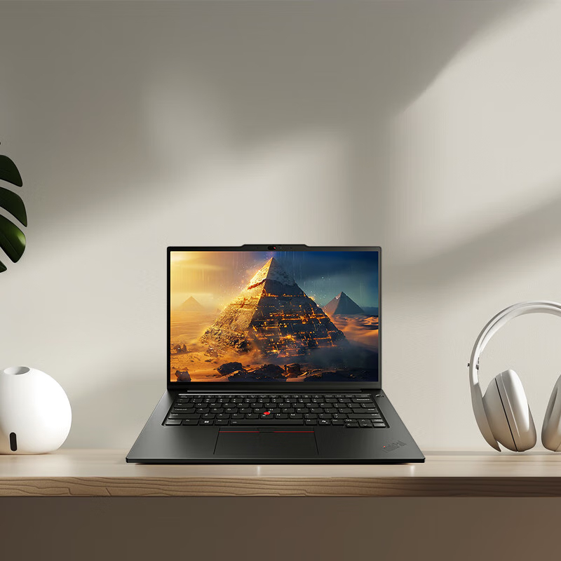 ThinkPad T14P 2024 AI元启  14.5英寸工作站 联想商务编程移动工作站 Ultra 5-125H 16G 1T独显07CD 32G内存  2T固态
